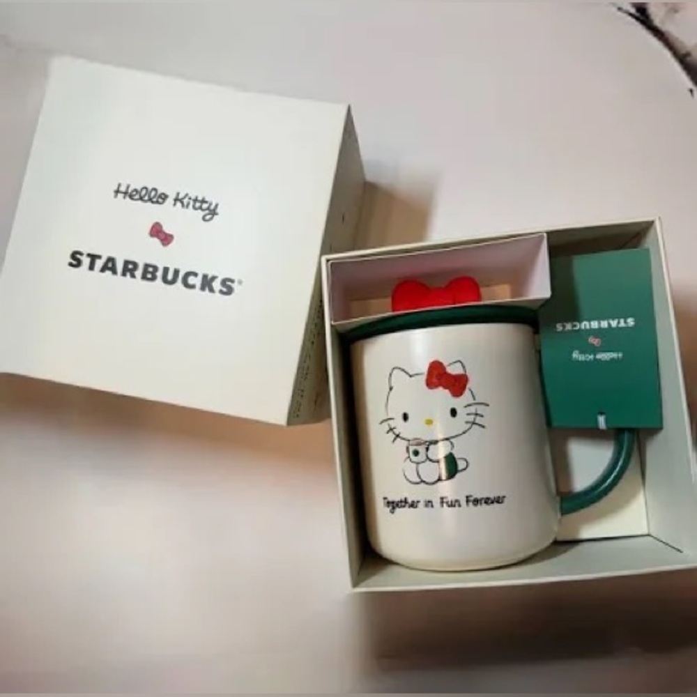 2025 Starbucks Hello Kitty mug NIB
